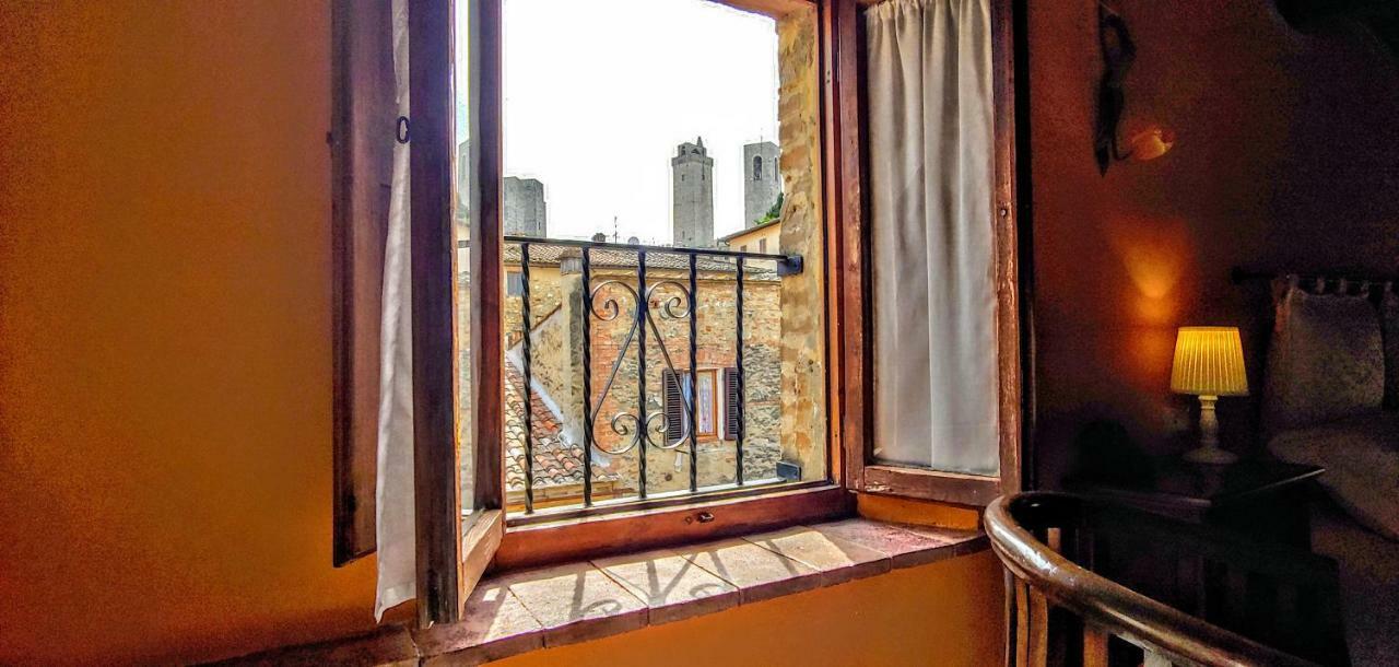 B&B Le Undici Lune ซานจีมิญญาโน ภายนอก รูปภาพ